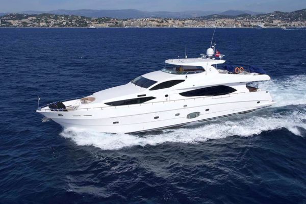 Majesty 101 Luxury Yacht